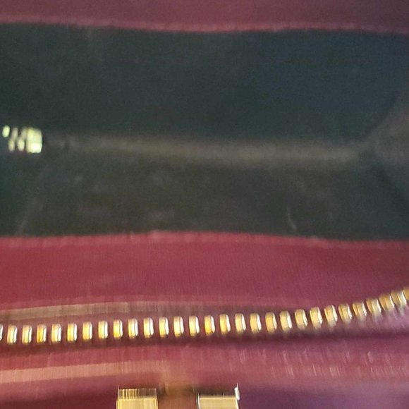 GUCCI Vintage Bordeaux Leather Compact Wallet w COA - Picture 15 of 16